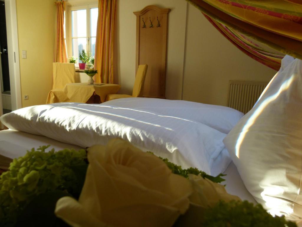 Hotel Fischachstubn Bergheim Room photo